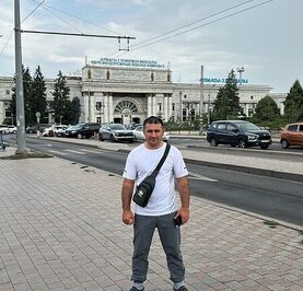 Мухлис